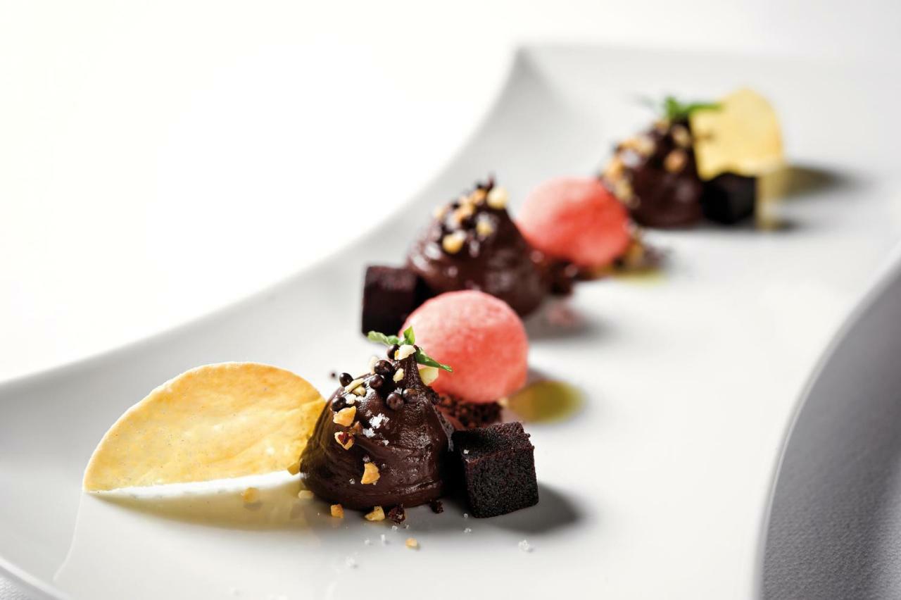 Dam Boutique Hotel & Restaurant โนวาโกริคา ภายนอก รูปภาพ