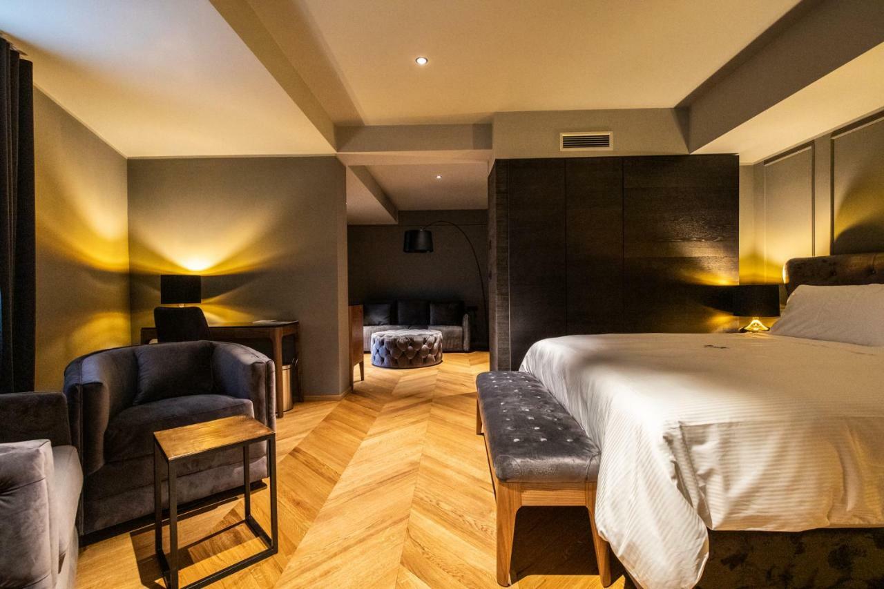 Dam Boutique Hotel & Restaurant โนวาโกริคา ภายนอก รูปภาพ