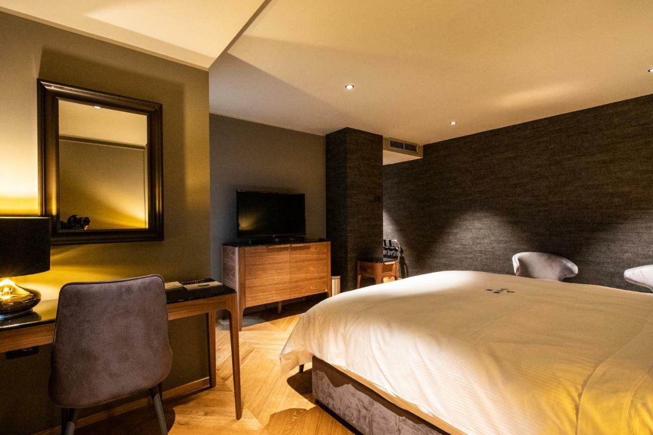 Dam Boutique Hotel & Restaurant โนวาโกริคา ภายนอก รูปภาพ